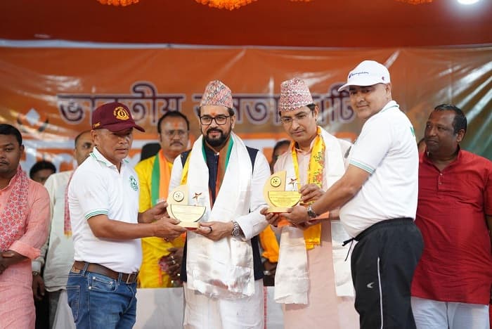तृणमूल कांग्रेस ‘राष्ट्र विरोधी ताकतों’ को आश्रय दे रही है : अनुराग ठाकुर