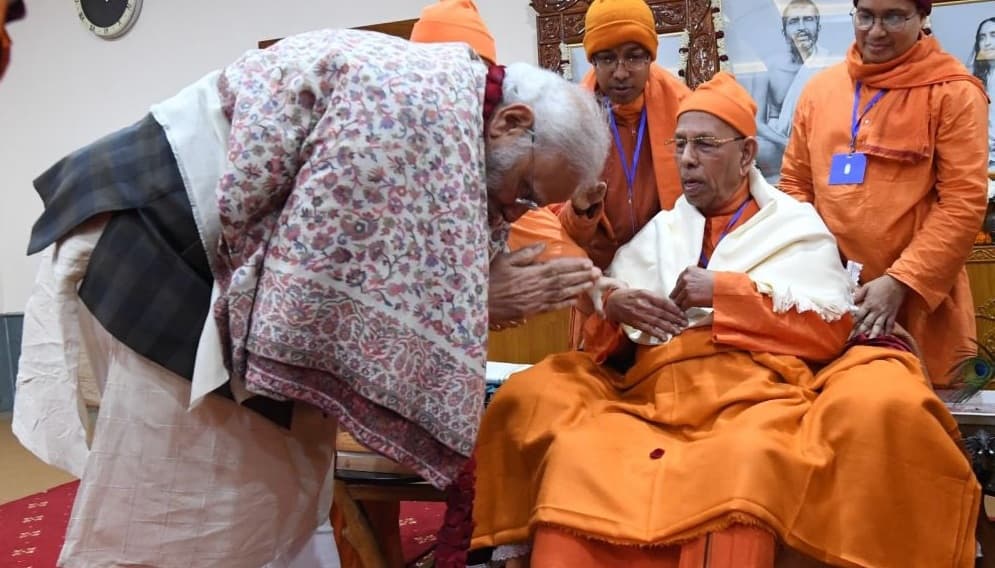 रामकृष्ण मिशन के अध्यक्ष स्वामी स्मरणानंद महाराज का निधन, पीएम मोदी ने जताया दुख
