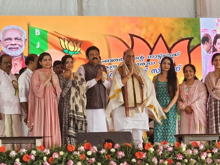 भारत आतंकवाद के खिलाफ सीमा पार भी कार्रवाई कर सकता है : रक्षा मंत्री राजनाथ सिंह