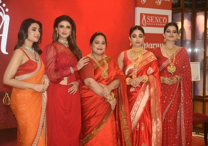 सेनको गोल्ड एंड डायमंड्स ने अपने नवीनतम कैंपेन “अपरूपा” के माध्यम से मनाया दुर्गा पूजा का जश्न